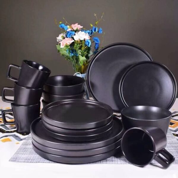 16-Piece Stoneware Dinner Set