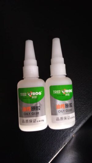 Oily Glue